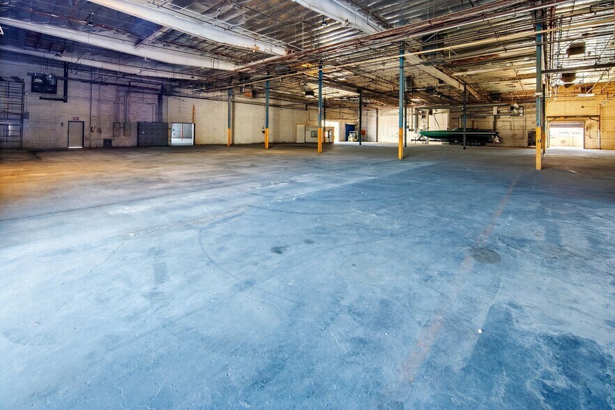 More Photos Of 1790 Industrial Blvd, Lake Havasu City Warehouse For Sale