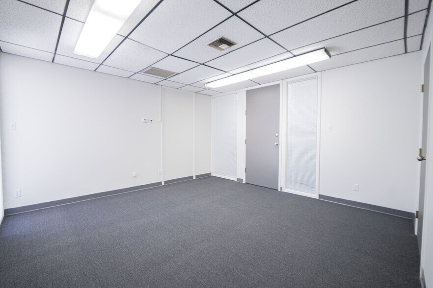 More Photos Of 1401 Montana Ave, El Paso Office For Lease