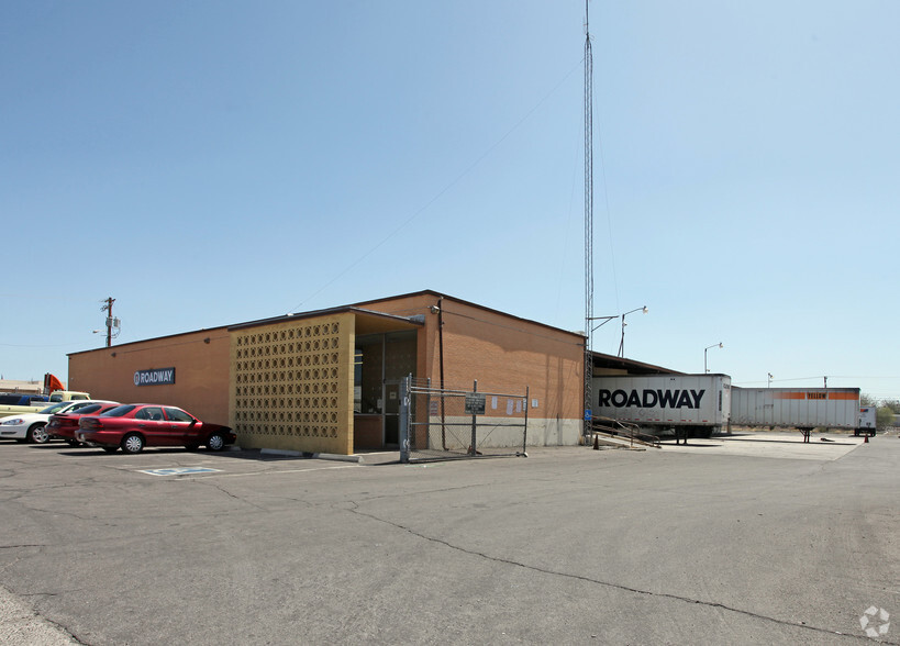 Primary Photo Of 601 W Flores St, Tucson Truck Terminal For Sale