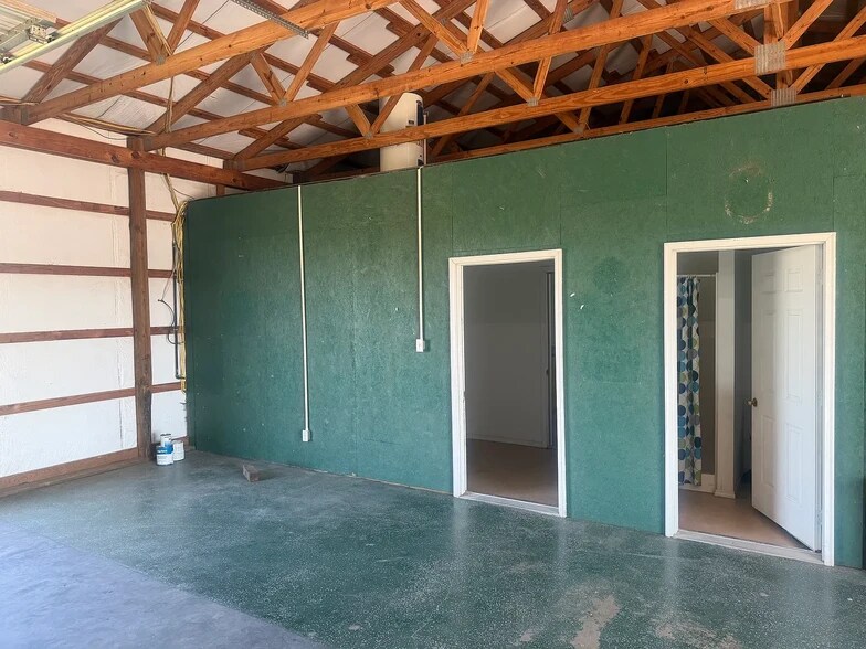 More Photos Of 16898 State Highway 205, Terrell Industrial For Lease