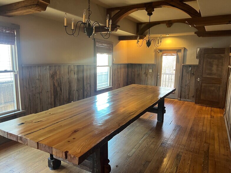 More Photos Of 314 W 14th Pl, Tulsa Office For Sale