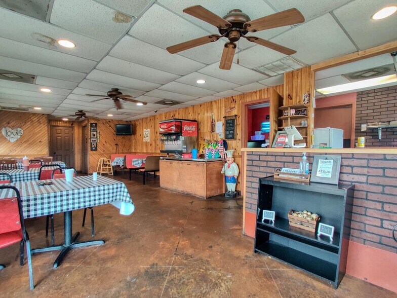 More Photos Of 19062 Main St W, Huntingdon Specialty For Sale