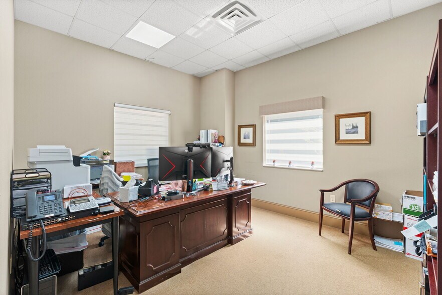 More Photos Of 585 Commonwealth Blvd, Port Orange Manufacturing For Sale