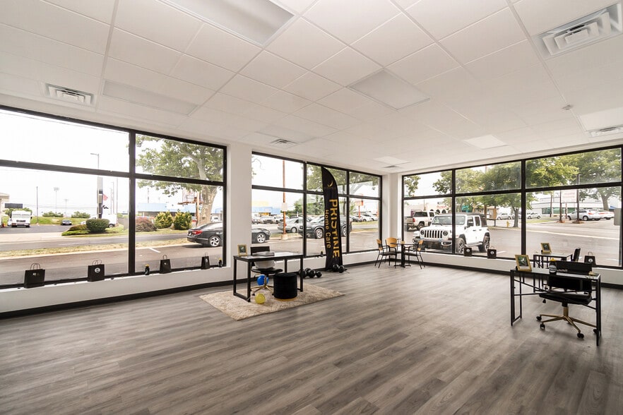 More Photos Of 622 Union Blvd, Allentown Medical For Sale