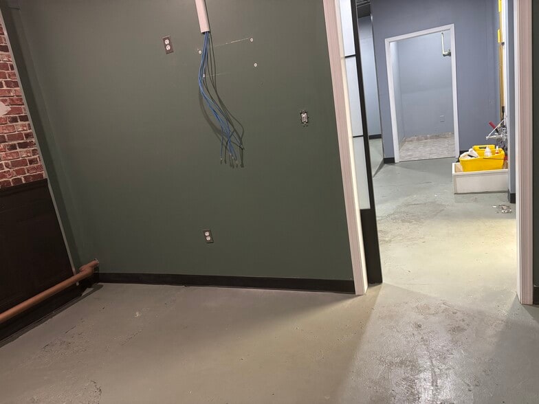More Photos Of 19 W Bel Air Ave, Aberdeen Storefront For Lease