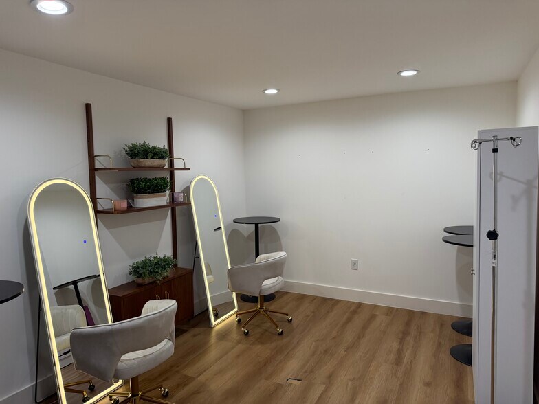 More Photos Of 8301 Shoal Creek Blvd, Austin Medical For Sale
