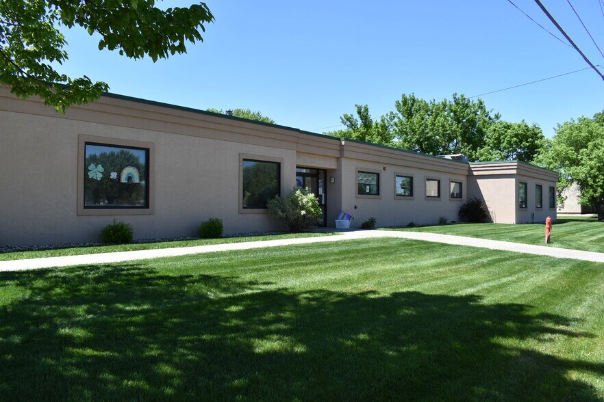 More Photos Of 711 N Lake Ave, Sioux Falls Medical For Lease