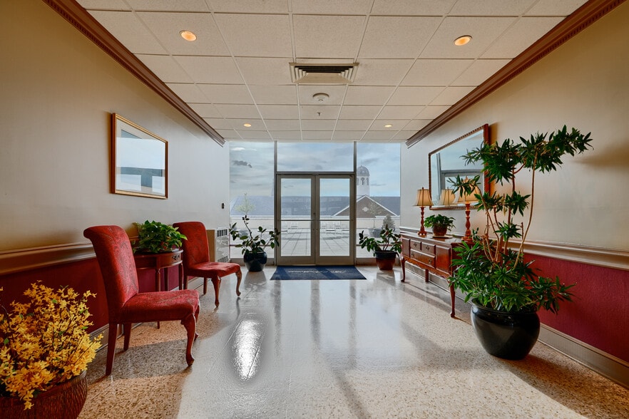 More Photos Of 28 Allegheny Ave, Towson Apartments For Sale