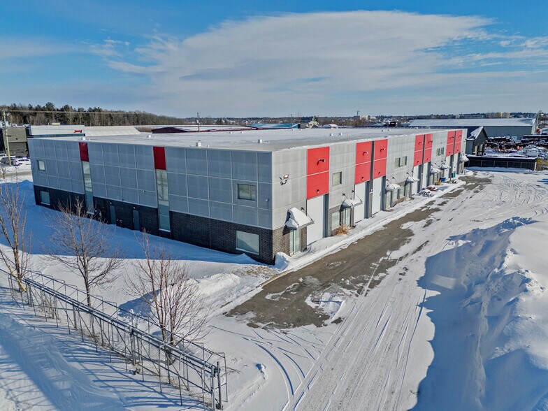 More Photos Of 14410 Rue Rolland-Desjardins, Mirabel Warehouse For Sale