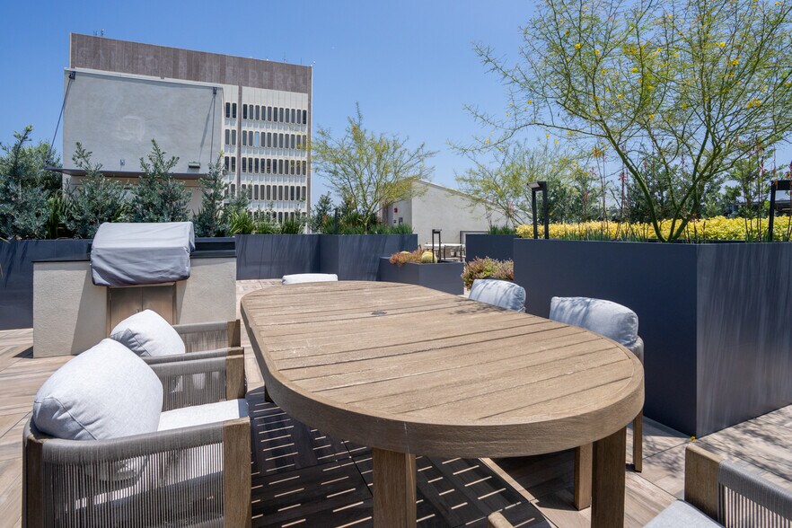 More Photos Of 1915 Park Avenue, Los Angeles Apartments For Sale