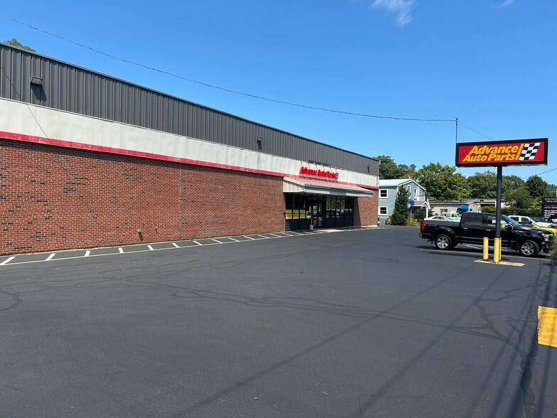More Photos Of 146 Eastern Ave, Gloucester Freestanding For Sale