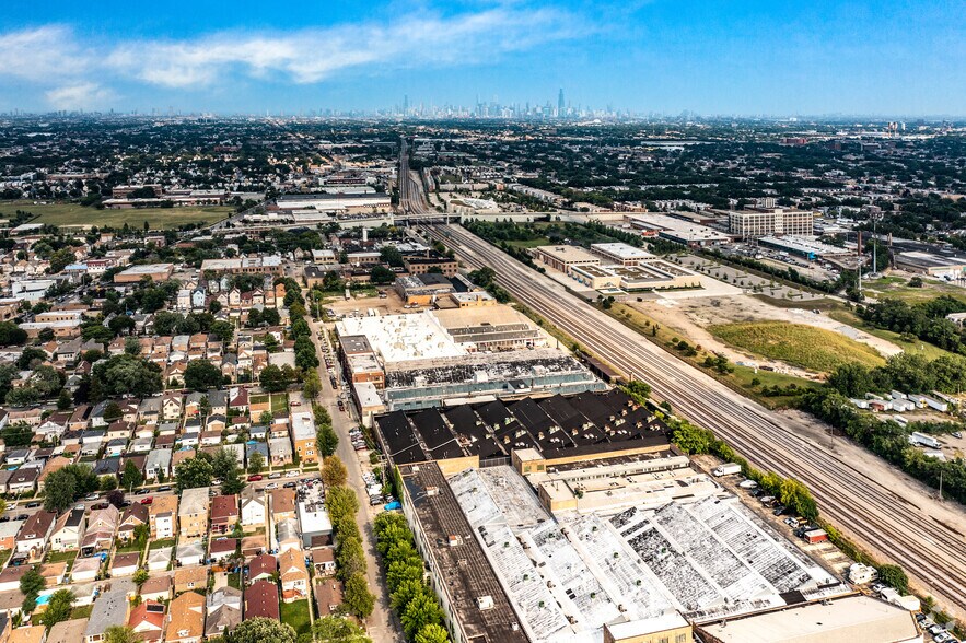 More Photos Of 5851 W Dickens Ave, Chicago Manufacturing For Lease