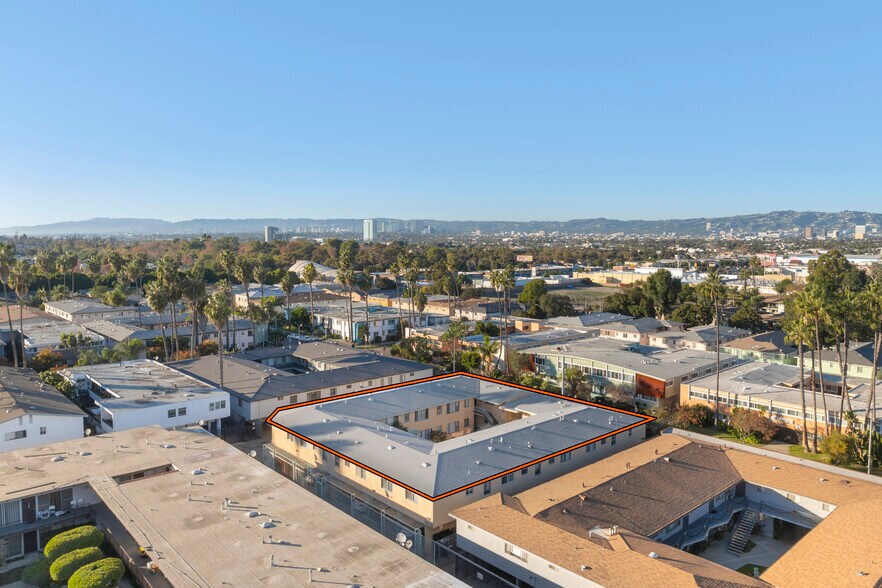 More Photos Of 4906 August St, Los Angeles Apartments For Sale