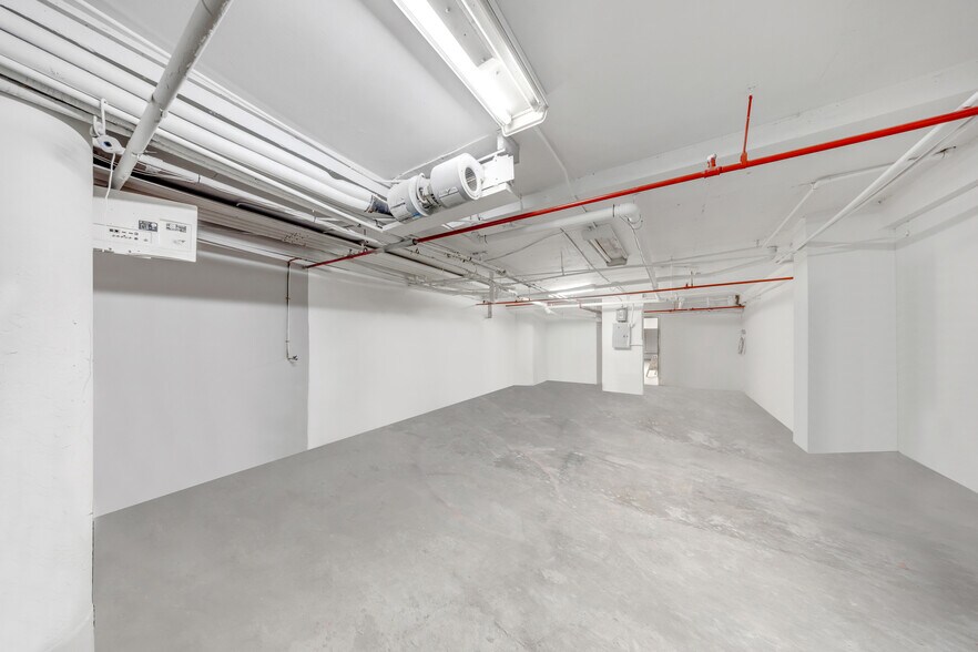 More Photos Of 5445 Collins Ave, Miami Beach Apartments For Sale