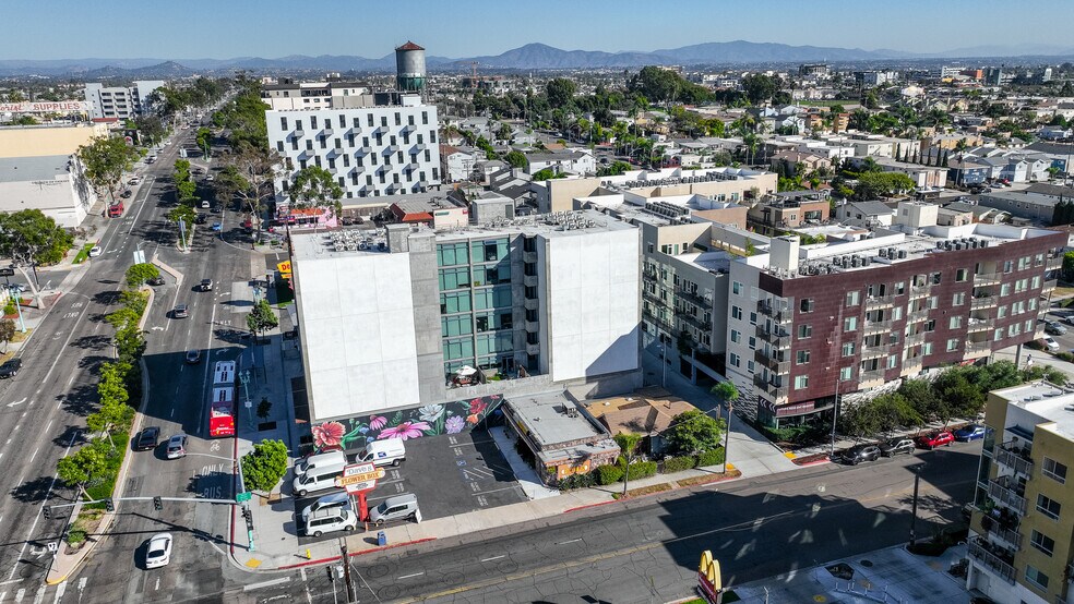 More Photos Of 2401 El Cajon Blvd, San Diego General Retail For Sale