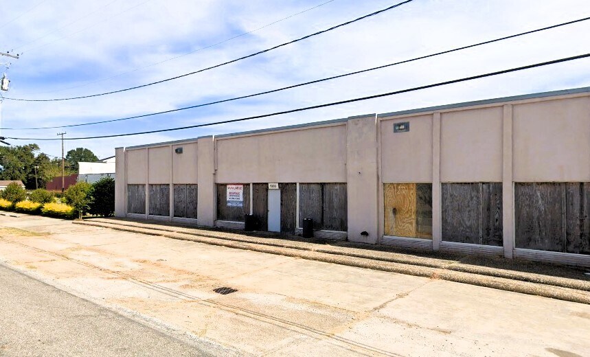 Primary Photo Of 6100 Jefferson Blvd, Groves Department Store For Sale