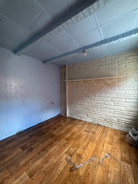 More Photos Of 9507 Roosevelt Ave, Jackson Heights Storefront Retail Residential For Sale