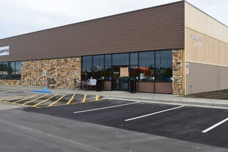Primary Photo Of 10576 Kenai Spur Hwy, Kenai General Retail For Lease