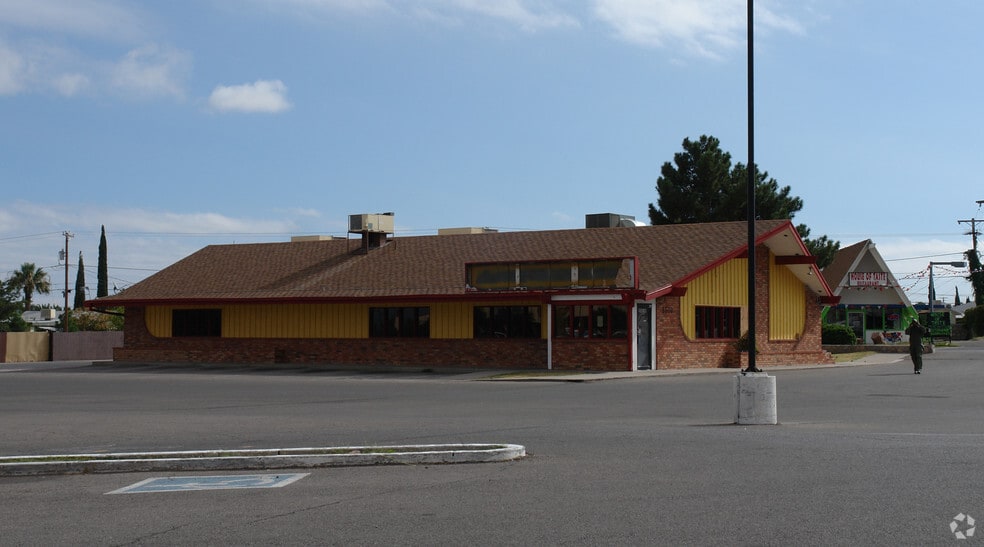 More Photos Of 8500 Dyer St, El Paso Unknown For Lease