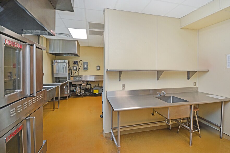 More Photos Of 801 S Madison St, Bloomington Religious Facility For Sale