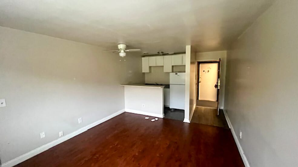 More Photos Of 2109 Harrison Ave, Cincinnati Apartments For Sale