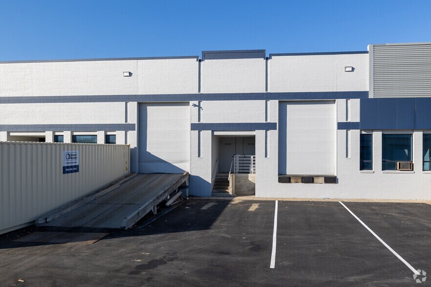 More Photos Of 551-579 Commerce Dr, Upper Marlboro Warehouse For Lease