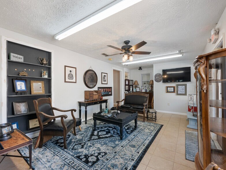 More Photos Of 578 Braselton Hwy, Lawrenceville Storefront Retail Office For Sale