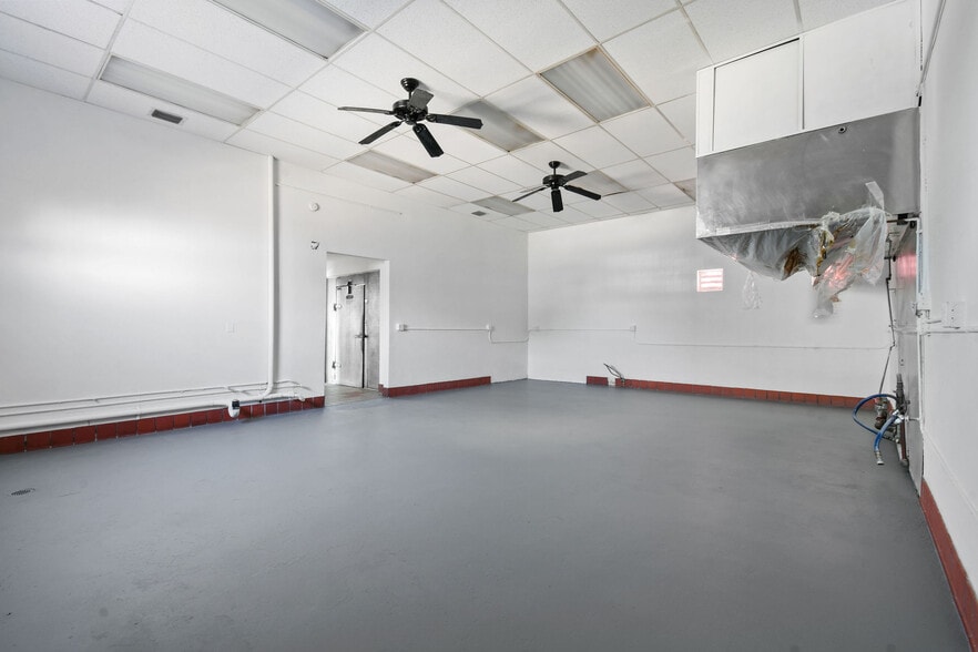 More Photos Of 1200 Clare Ave, West Palm Beach Service For Sale