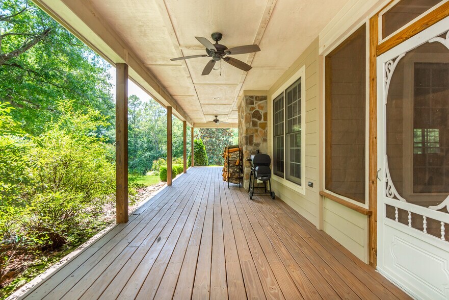 More Photos Of 565 Owens Gin Rd NE, Calhoun Lodge Meeting Hall For Sale