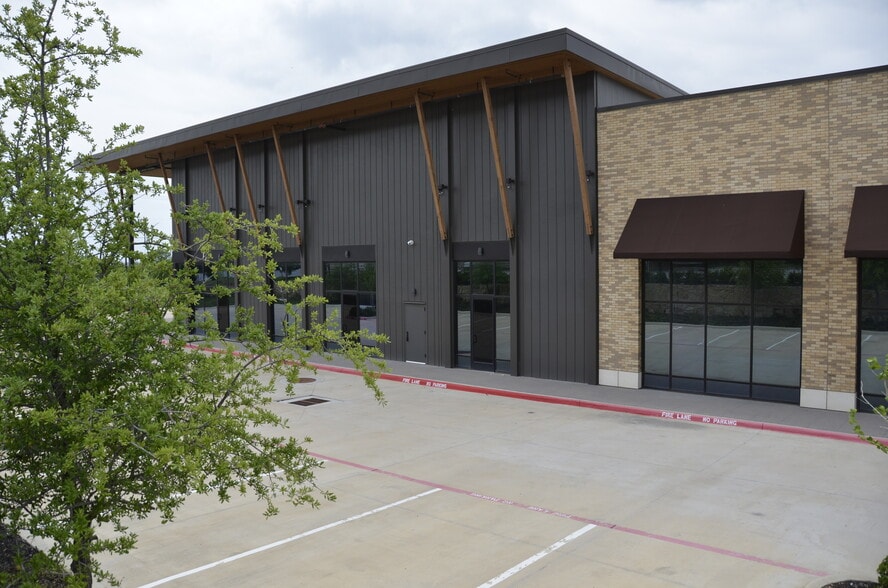 More Photos Of NWC Old Denton Rd & E Jackson Rd, Carrollton Unknown For Lease