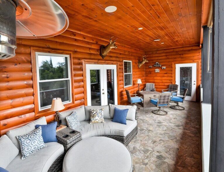 More Photos Of 19 Palsgraf Ct., Elka Park Showroom For Sale