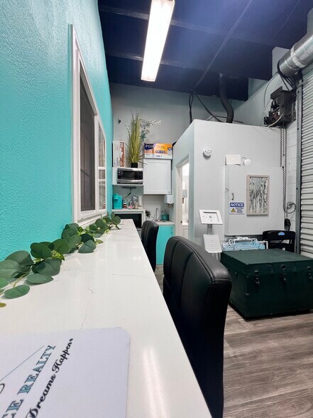 More Photos Of 120 N Pacific St, San Marcos Manufacturing For Lease