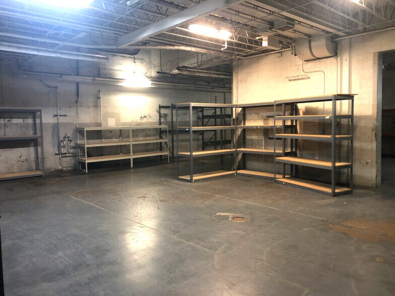 More Photos Of 100 S 6th Ave, West Bend Flex For Lease