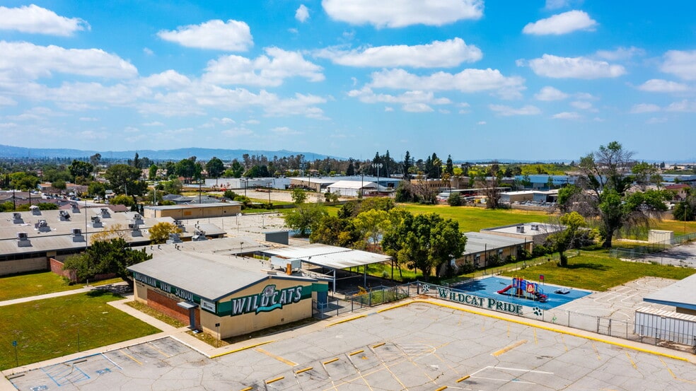 More Photos Of 201 N Vernon Ave, Azusa Land For Sale