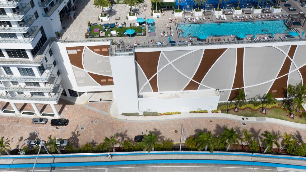 More Photos Of 4010 S Ocean Dr, Hollywood Hotel For Lease