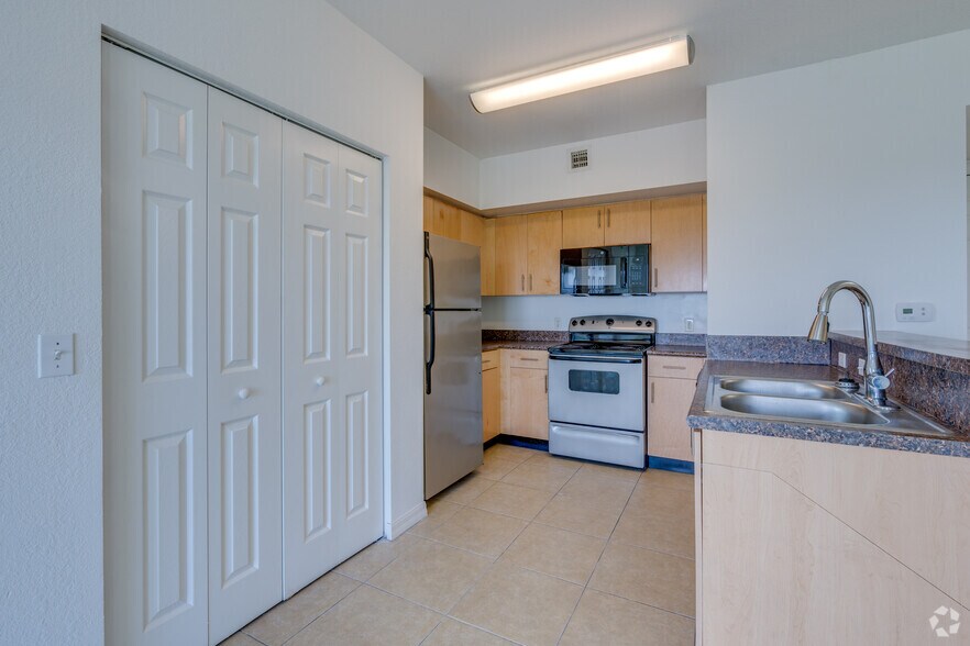 More Photos Of 5225 NW 29th Ave, Miami Apartments For Lease