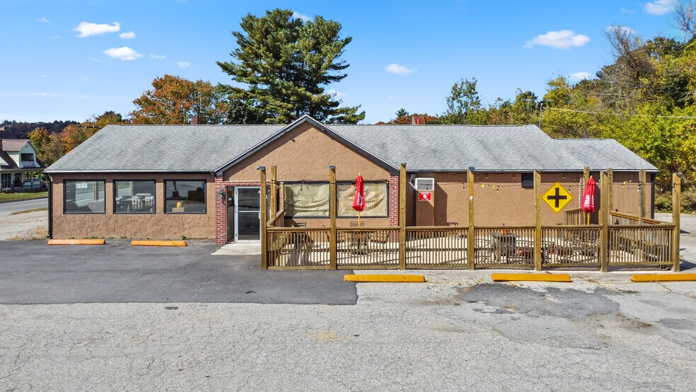 More Photos Of 142 Old Turnpike Rd, Quinebaug Restaurant For Sale