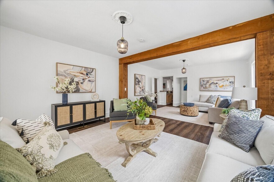 More Photos Of 1812 Kane St, Houston Office Residential For Sale