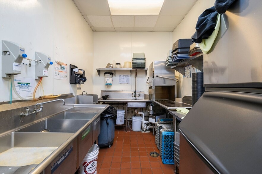 More Photos Of 110 Towne Center Blvd, Pooler Unknown For Lease