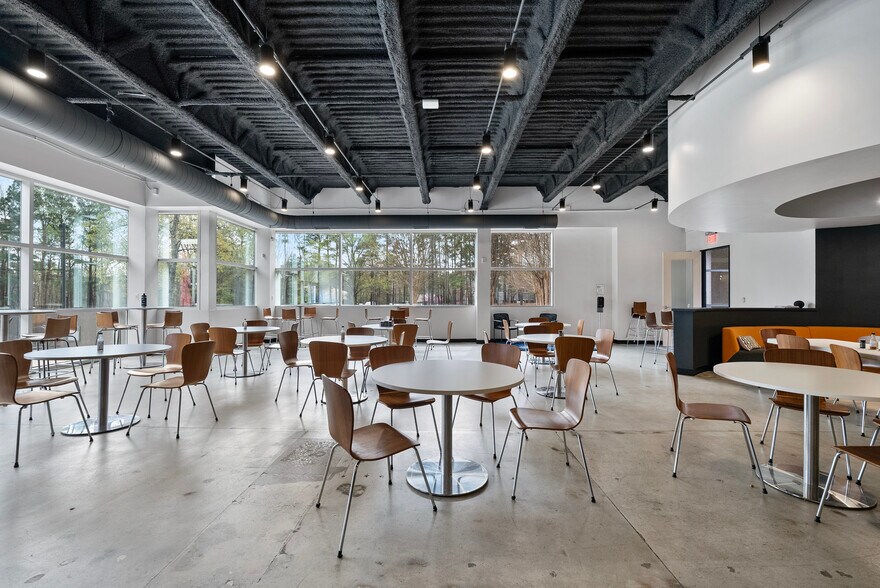More Photos Of 301 Gregson Dr, Cary Research And Development For Sale