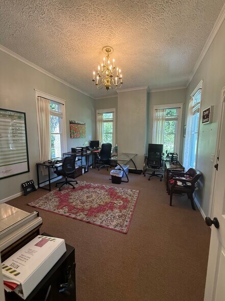 More Photos Of 159 S College St, Hamilton Office For Sale