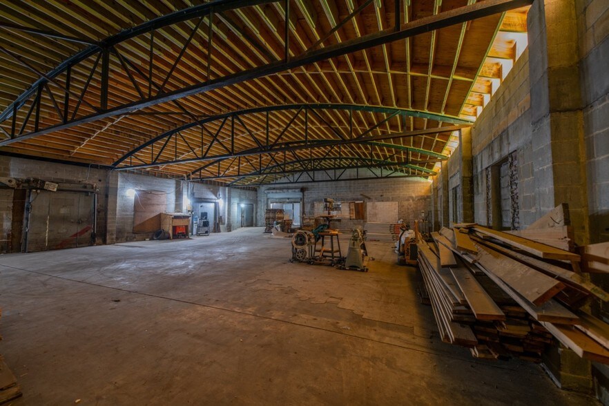 More Photos Of 1795 King Street Ext, North Charleston Warehouse For Sale