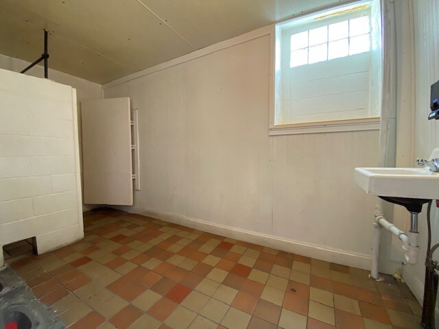 More Photos Of 1331 2nd St, Stevens Point Bar For Sale