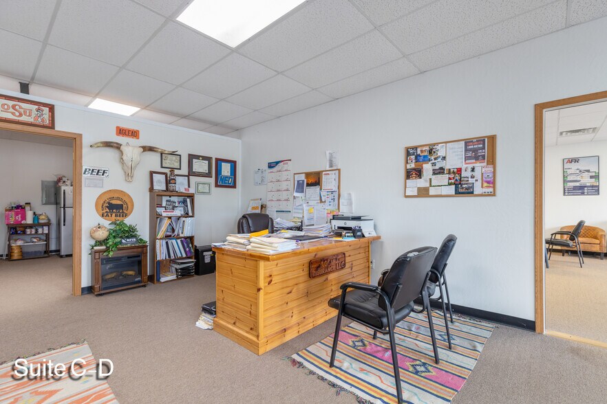 More Photos Of 19275 125 Hwy, Fairland General Retail For Sale