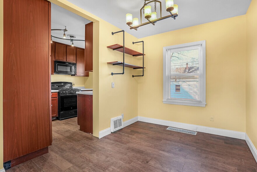 More Photos Of 8206 Highland Pl, Munster Multifamily For Sale