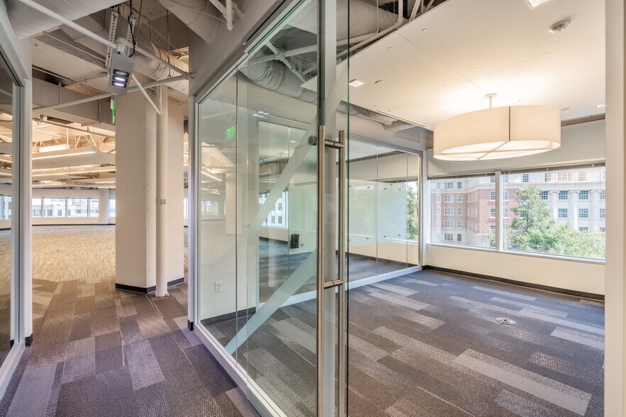 More Photos Of 1349 W Peachtree St NW, Atlanta Office For Lease
