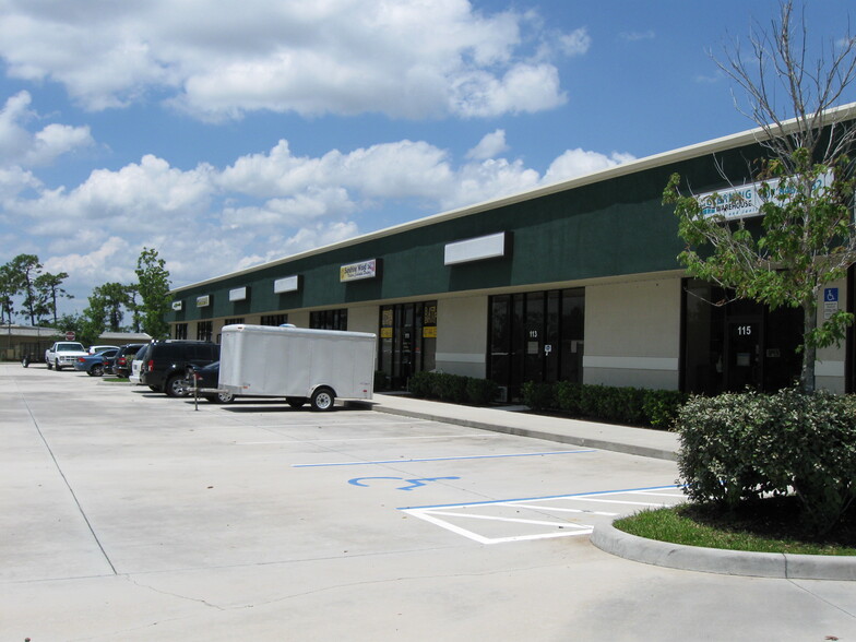 Primary Photo Of 101-115 Hangar Rd, Kissimmee Flex For Lease