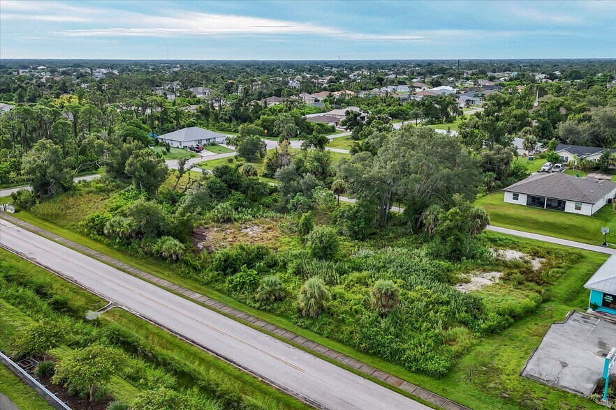 More Photos Of 3279 S Access Rd, Englewood Freestanding For Sale