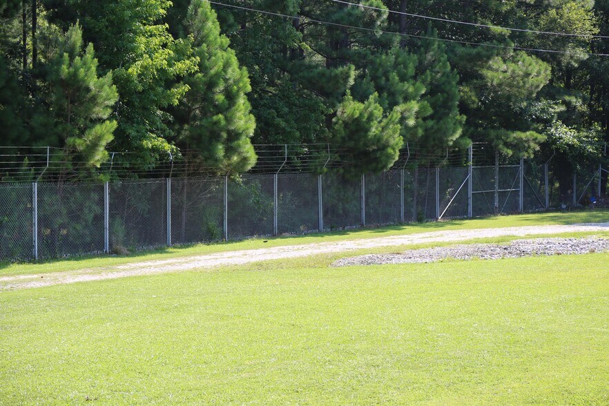 More Photos Of 4730 Ninety Six Hwy, Ninety Six Distribution For Sale