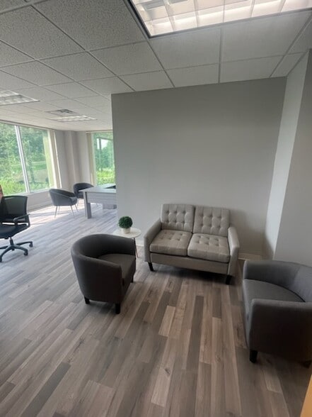 More Photos Of 317 Foxon Rd, East Haven Office For Sale